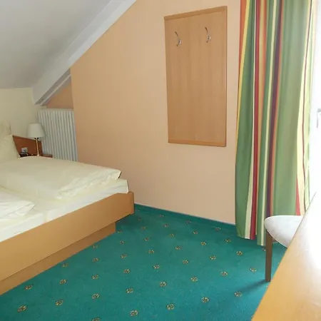 Hotell Gross Ringelai