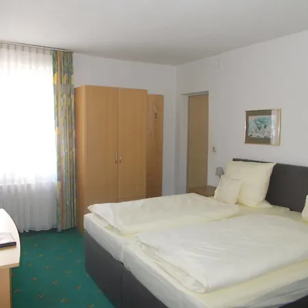 Gross Hotell Ringelai
