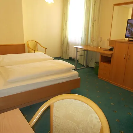 Gross Hotell Ringelai